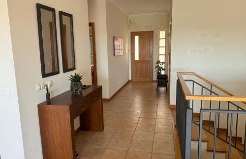 Lovely 3 Bedroom Villa with Pool in Great Location - Foto 27