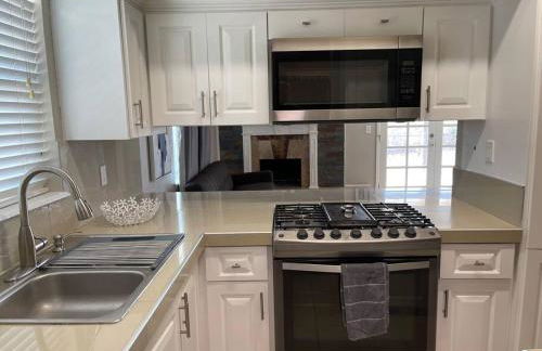 The Hummingbird Sunset Home, West Side - Foto 14