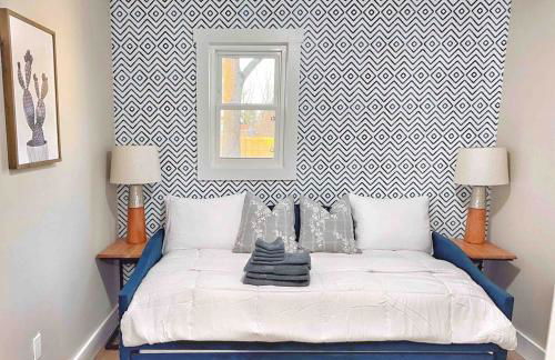 Family Retreat Prime Location in Decatur - Photo 16