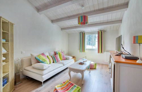 Maison au calme en lisière de forêt avec piscine chauffée - Foto 9