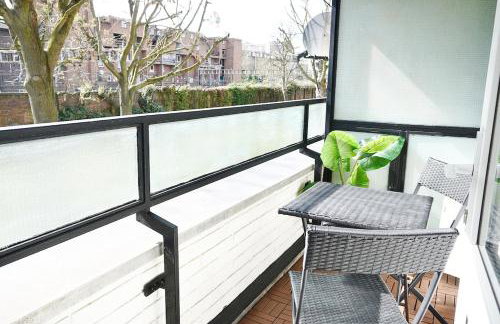 Abbey Road 4 Bed Home - Garden, Parking, Sleeps 11 - Foto 6