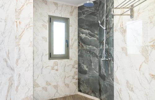 Nopi Exclusive Villa, A Sunlit Retreat by MindYourVilla - Foto 7