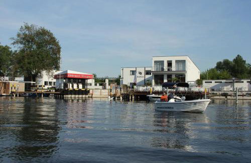 Festliegende Wohnboote Marina Niederhavel - Foto 12