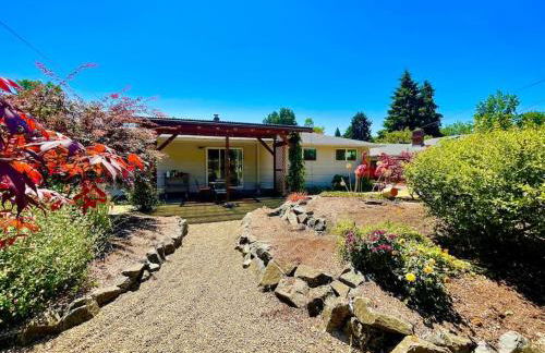 Colorful 50's Ranch in the Heart of Eugene - Foto 57