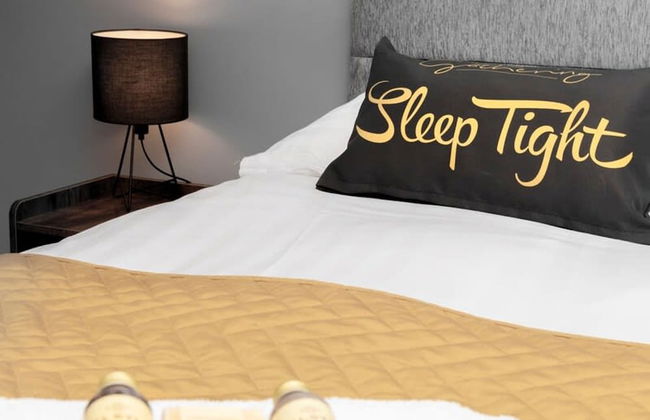 The Llangollen - Berwyn House Central Wrexham - Photo 8