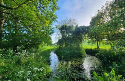 Scottish countryside Bothy - Photo 18