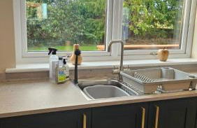 Cosy wee cottage -modern, open plan, parking, EV - Foto 15