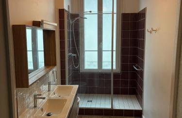 Beautiful 2 bedroom apartment - prime location - Foto 8