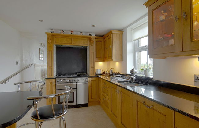 Cottage - Sleeps 5 - Hot Tub - Garden - Parking - Foto 3