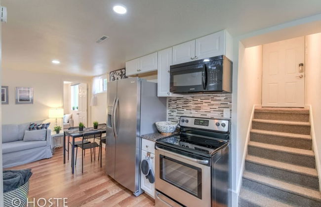 2BR Comfy Condo & Cute Patio Broadmoor Area - Foto 7