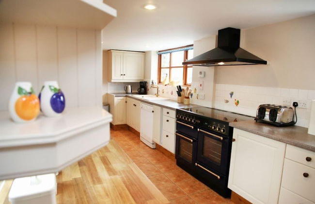 Birchill Farm Holiday Cottages - Photo 13