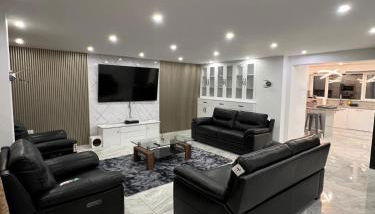 Vancouver Place - Photo 3