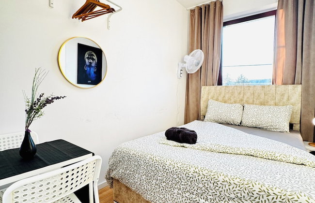 Cozy 3BR Apt with Garden Sleeps 10 - Foto 66
