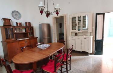 Villa nel Salento - Ampie camere e giardino, fino a 10 persone - Foto 27