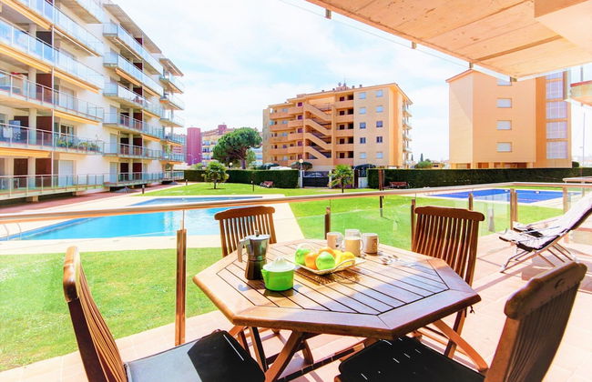 Apartment in Roses Near the Beach - Photo 17