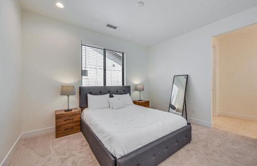 Flagstaff Group Getaway with Game Room and Deck - Photo 24