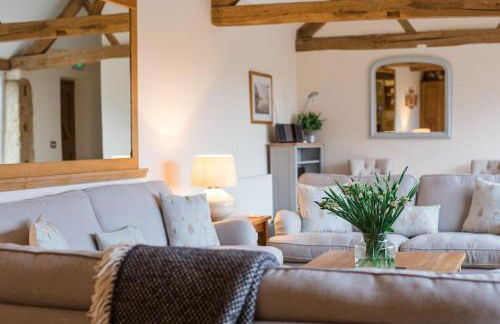 Groves Barn at Norton Grounds - Photo 7