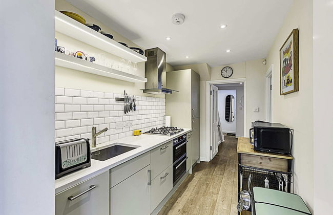 Clapham Oasis: 1 Bedroom, Sauna, Garden Retreat - Foto 6