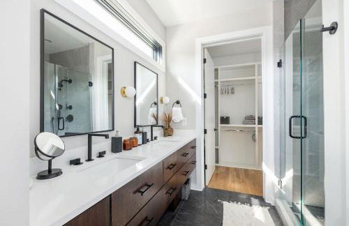 Extra Spacious 4 Bed / 4.5 Bath Music Row Home - Foto 48