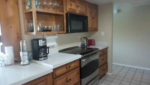 Water Front Sweet Home - Photo 3