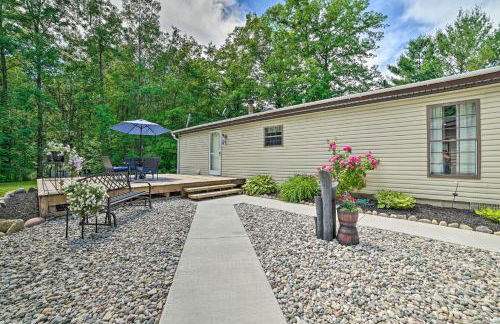 Cozy Hale Home Between Long and Loon Lakes! - Foto 18