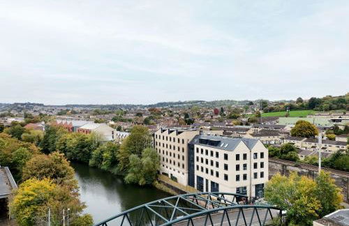 For Students Only - Hollis Wharf in Bath - Photo 1