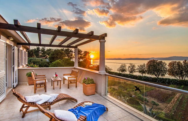 Beautiful Villa on the Island of Brac With Infinity Pool, Beach at 30 Meters - Foto 22