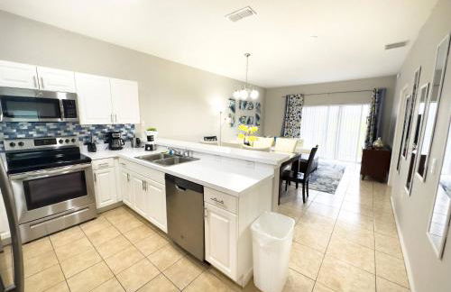 Comfortable Apart 4Bdrm3Bath- 4 miles to Disney - Foto 12