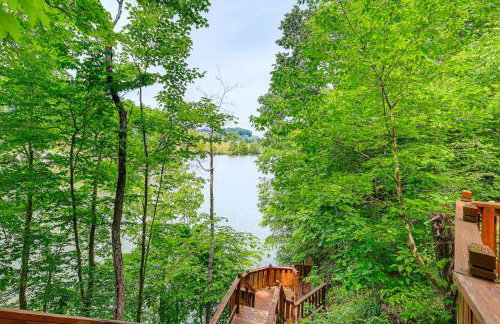 Peaceful South Holston Lake Cabin with Dock and Deck! - Foto 24