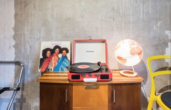 Charming Hipster Flat - Photo 3