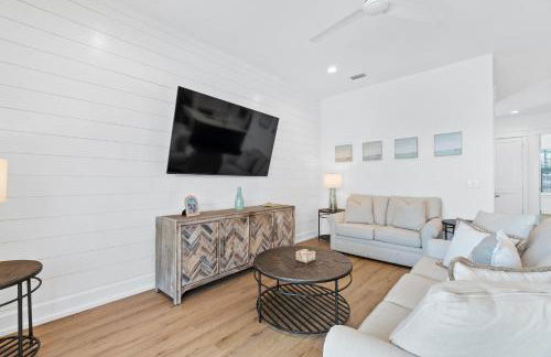 Beach House with Private Pool - Elevated Escape by Panhandle Getaways - Foto 6