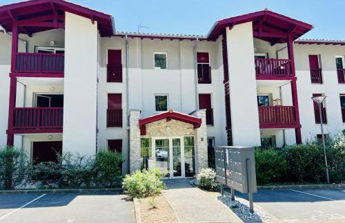 T2 Confort, 4 pers, Terrasse, Parking privé à Hasparren - FR-1-495-84 - Foto 1