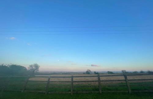 Cosy Cottage next to Farmers Arms Country pub. - Photo 7