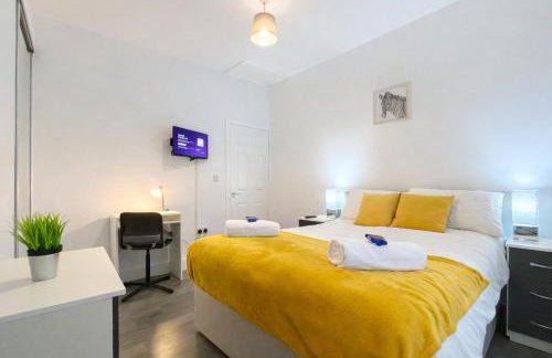 Emerald Living - Hanley, Stoke-on-Trent, sleeps 5, with free parking! - Foto 3