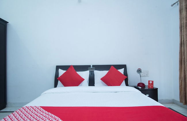 OYO 11064 Home Elegant 3BHK Villa Near Hiran Magri - Photo 10