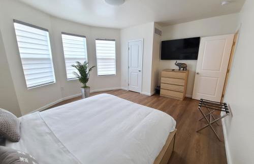 Arctic House- Walk to the Casinos, Outlets & More! - Foto 24