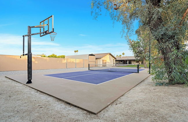 Pool, Sports Court, Game Garage, Fire Pit, & Casita Olivano Ranch by Avantstay - Foto 2