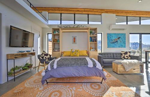 Luxe, Modern Studio with Sweeping City Views! - Foto 29