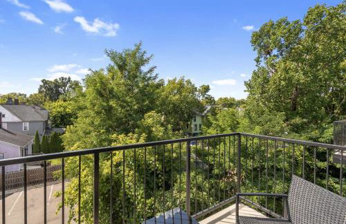 NEW 1BR Luxury Condo Private Balcony 303 - Foto 3