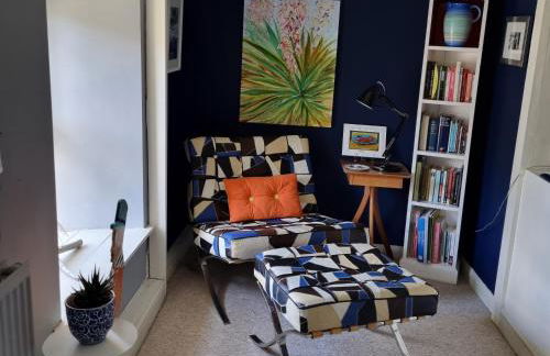 An Artist's Cottage - Photo 13