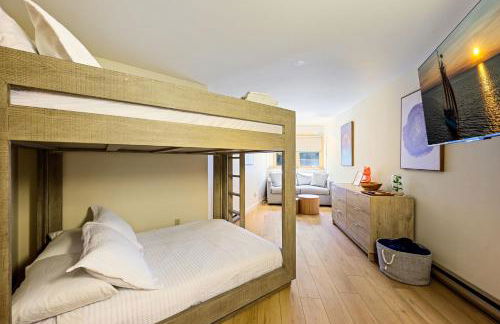 Modern Home Walk to Downtown, Hot Tub & GameRoom - Foto 40