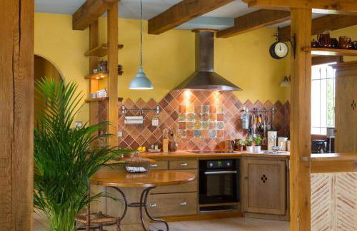 Du Levant au Couchant - 2 gîtes mitoyens à Caylus - Piscine - Jardin - 5 chambres - 12 personnes - 5 minutes du village médiéval - Foto 5