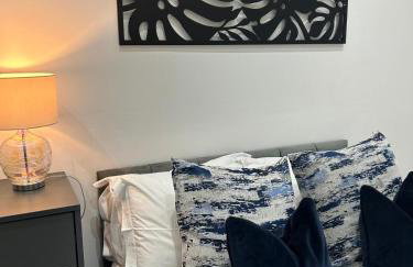 Bradford 2BR Luxury Central Apartment - Foto 10