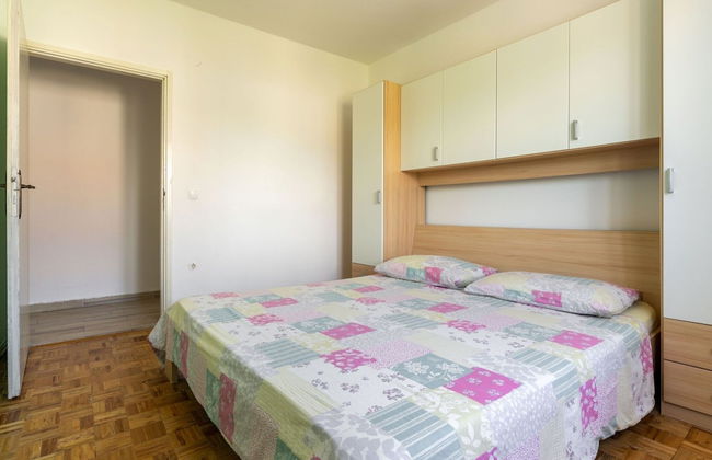 Simplistic Holiday Home in Rogoznica near Sea Beach - Foto 5