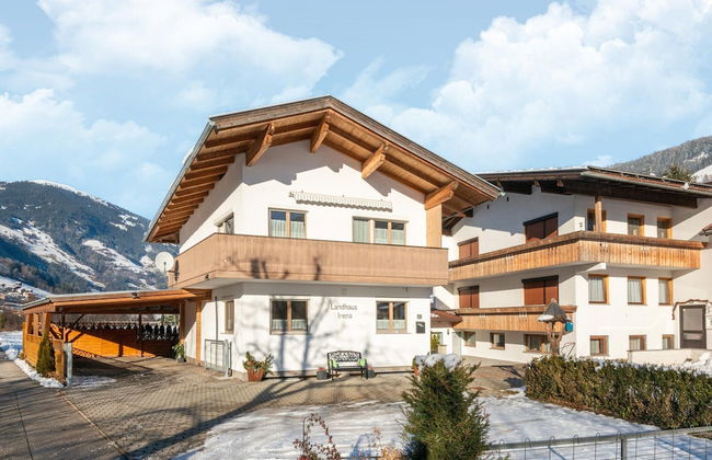 Beautiful Holiday Home in Mayrhofen - Foto 1