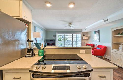 Bright Carolina Beach Condo - Walk to Shore! - Foto 11