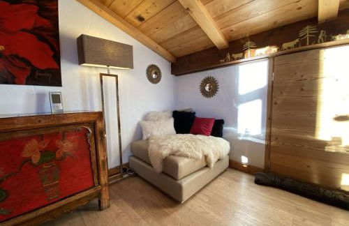 Appartement de Charme avec Cheminée à Praz sur Arly - 2 Chambres, Balcon, Proche Ski et Centre - FR-1-603-80 - Foto 6