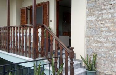 Small Town Apartment - Photo 17