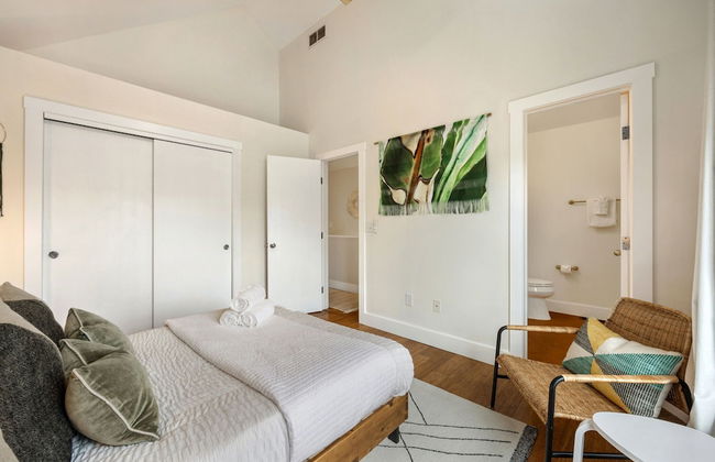 Mid-century Mod Retreat Near Old Town – Free Bikes - Foto 2