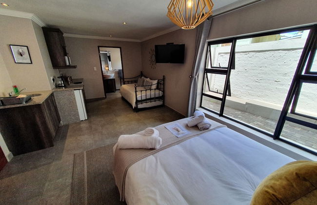 Sleepat84 - Photo 13